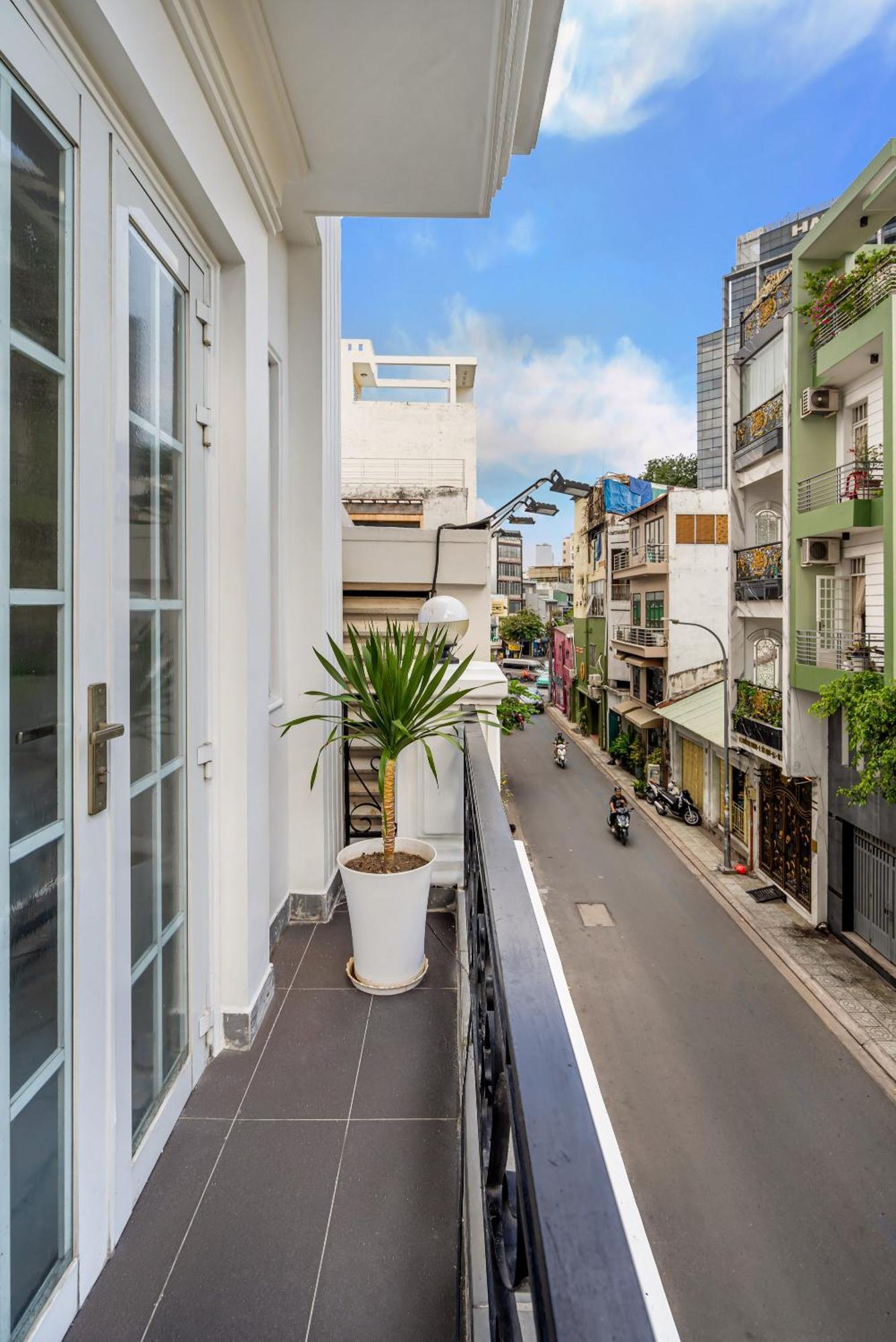 Lotus Hotel Nguyen Phi Khanh Q1 مدينة هوشي منه المظهر الخارجي الصورة